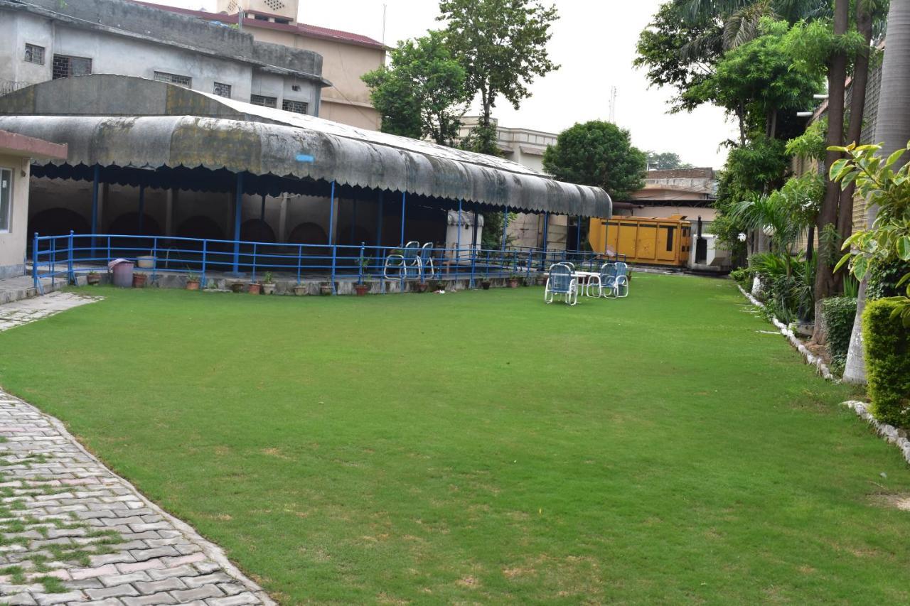 Hotel Royal Palace Rawalpindi Exterior foto